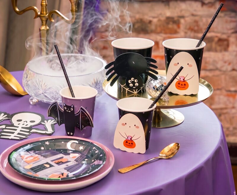 https://www.barnkalaset.se/pub_docs/files/Halloween-dukning-puff.jpg