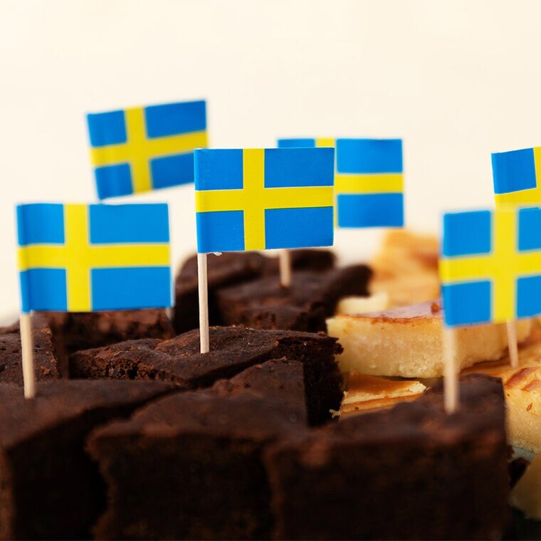 Product Image for Cake Toppers - Flaggor Sverige 50-pack