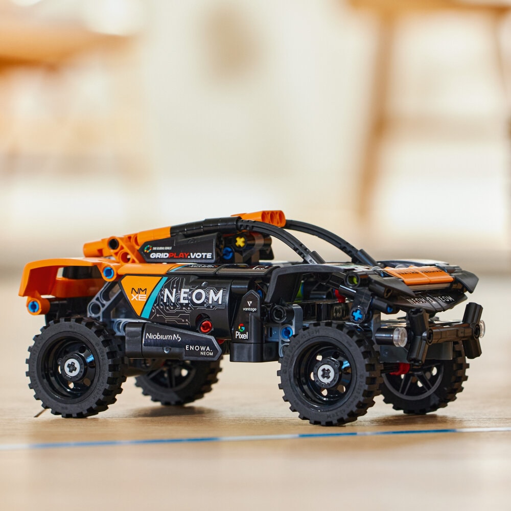 LEGO Technic - NEOM McLaren Extreme E racerbil 7+