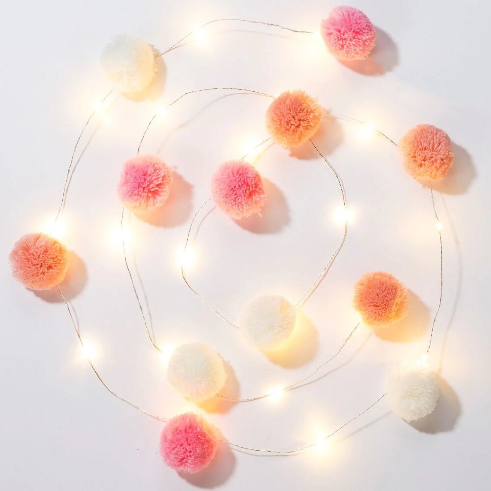 LED Ljusslinga - Rosa Pom Pom 2 meter